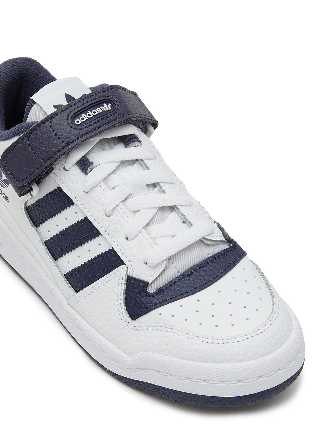 ‘FORUM LOW’ LOW TOP JUNIOR SNEAKERS
